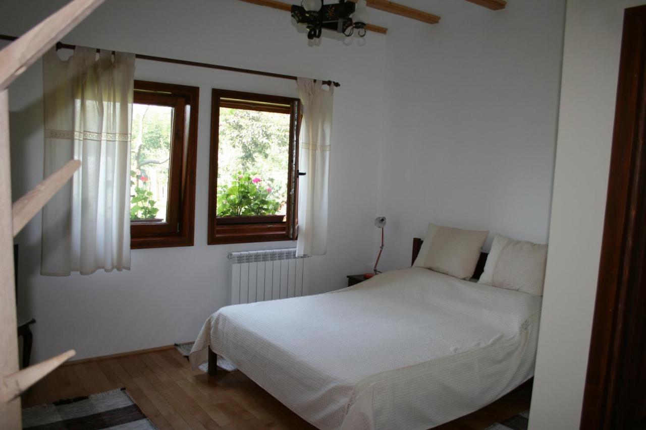 Albinuta Guesthouse Ozun Extérieur photo