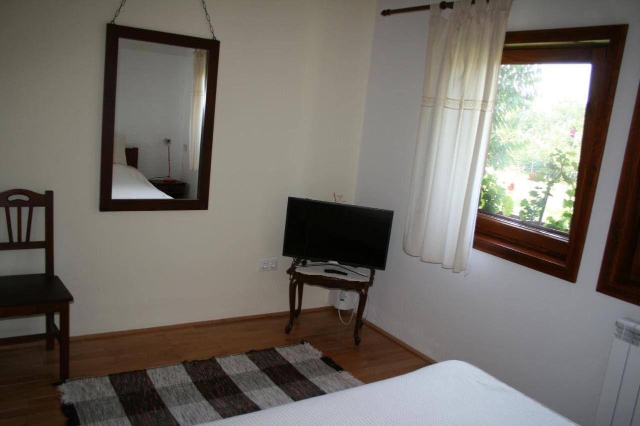 Albinuta Guesthouse Ozun Extérieur photo